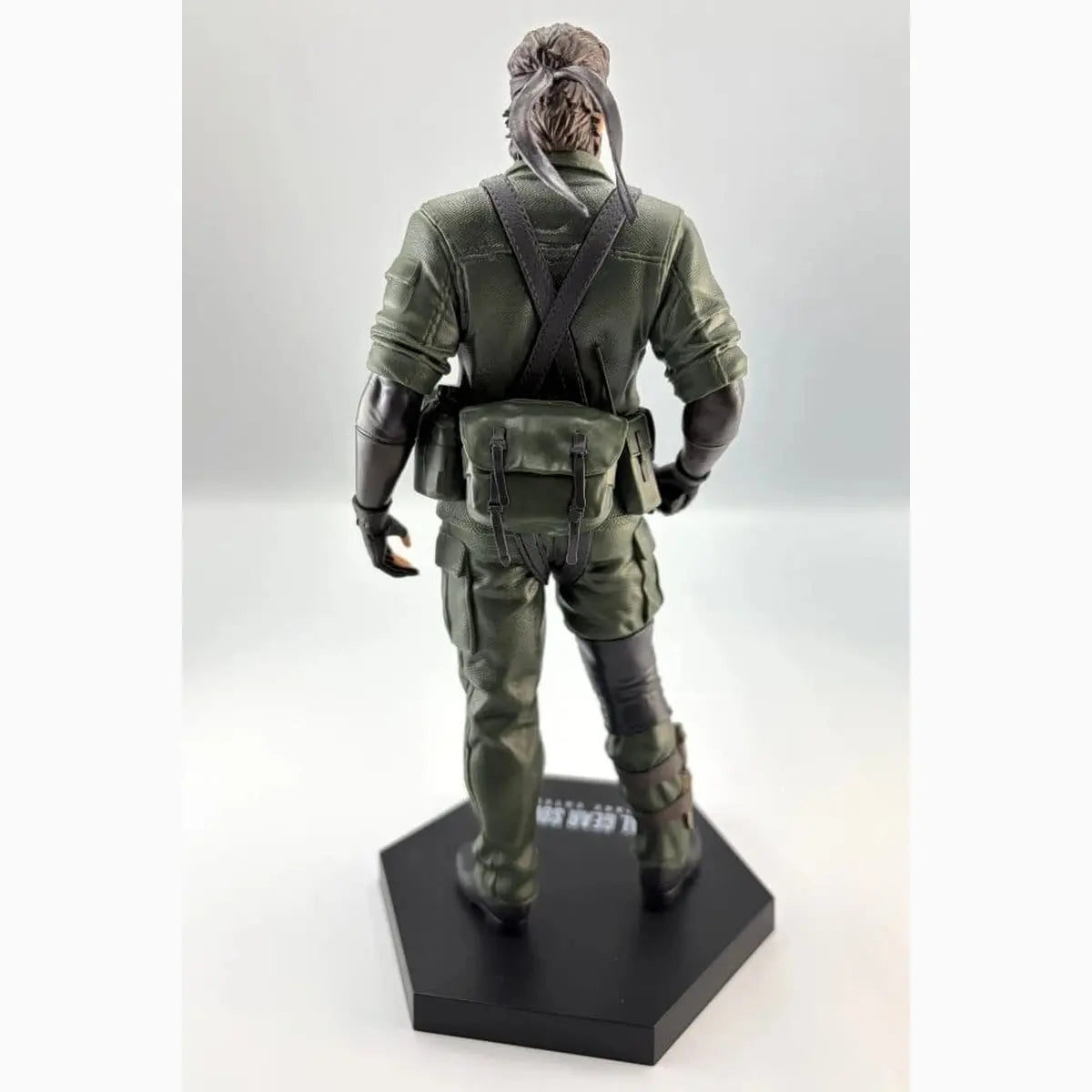 Metal Gear Solid: Snake Eater figurine PVC Naked Snake 20 cm - Image 7