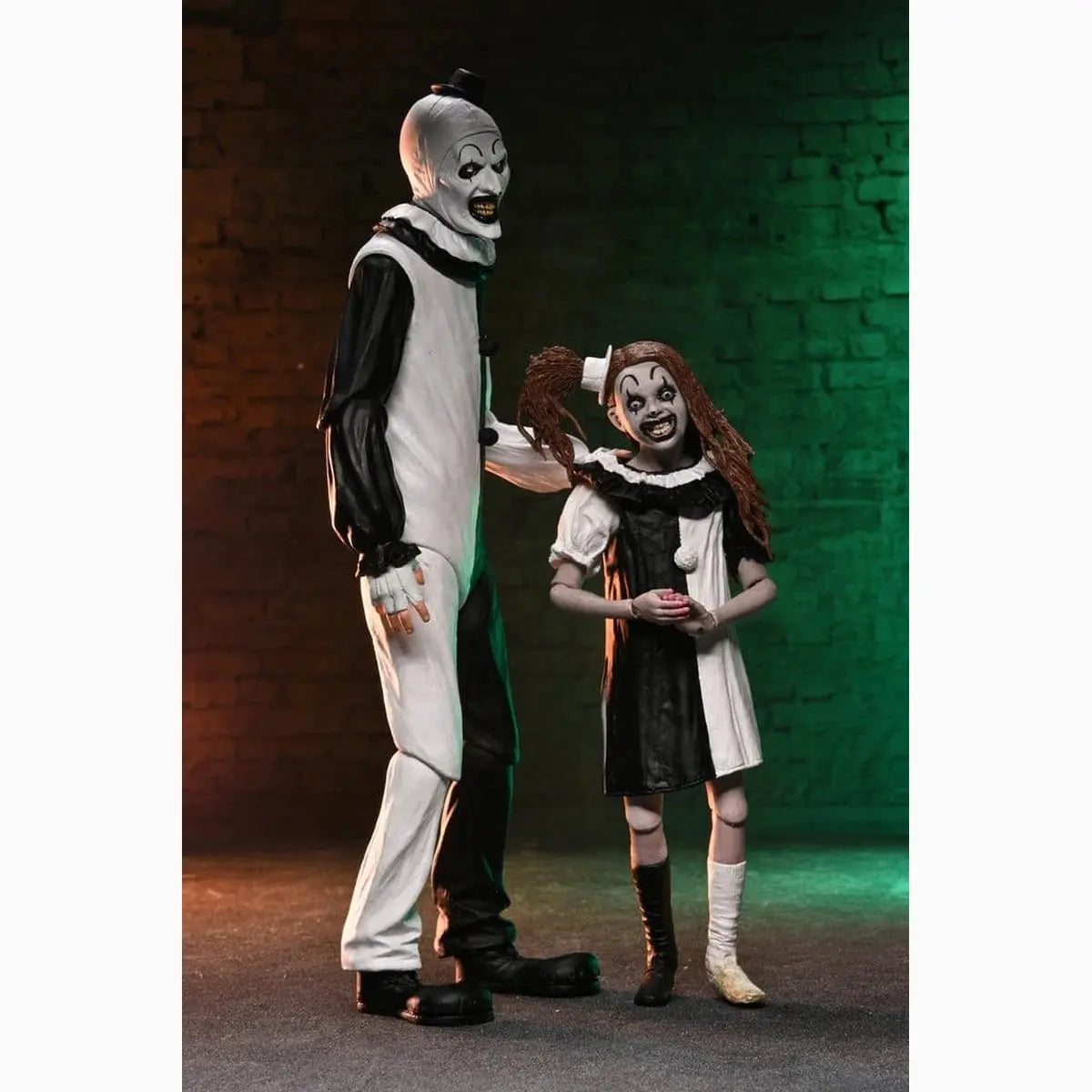 Terrifier 2 2 pack figurines Ultimate Art the Clown & Little Pale Girl 18 cm - Image 7