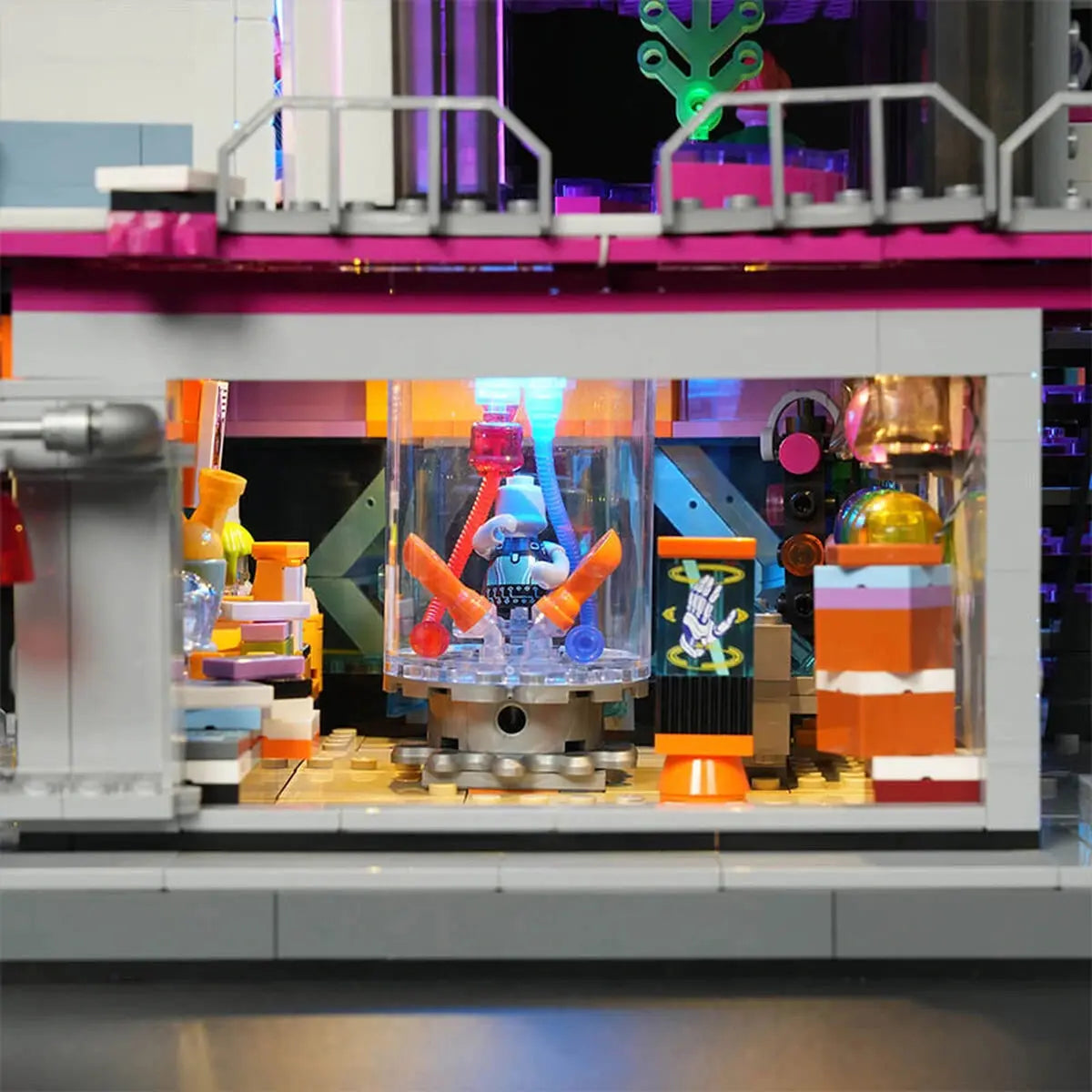 Lumibricks Cyberpunk Neoncity 17007 Cyber Couture Galleria - Image 4