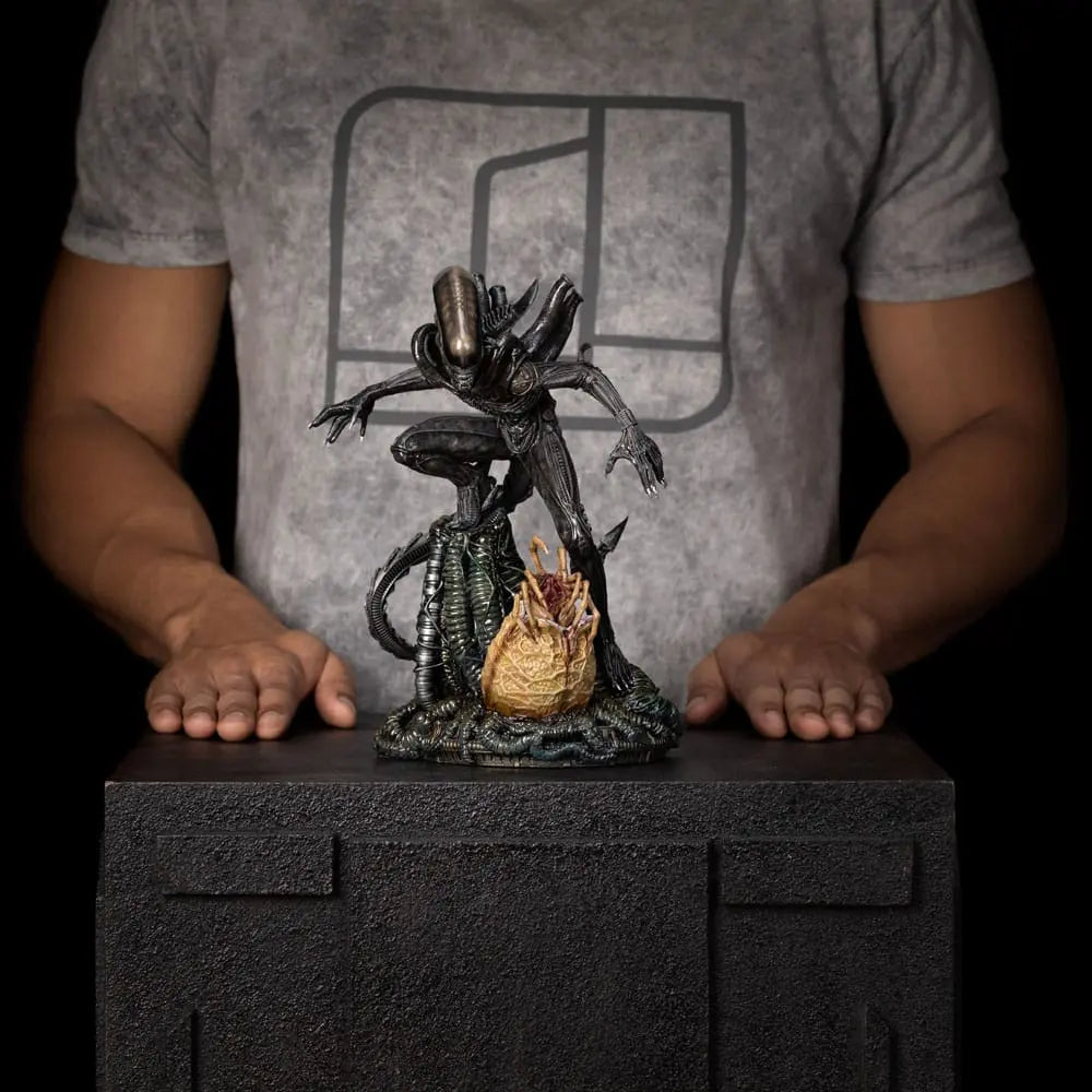 Alien Big Chap statuette 1/10 Art Scale 24cm Iron Studios