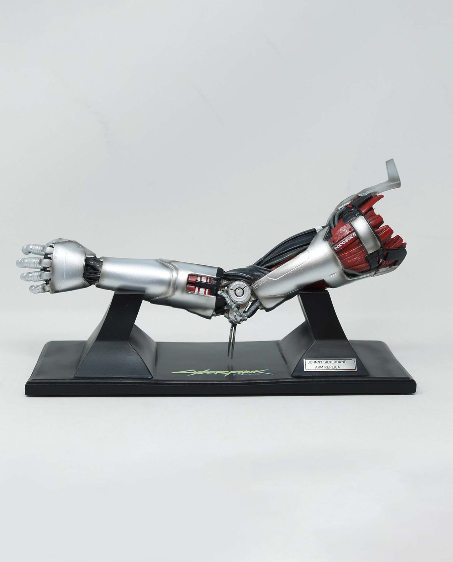 Cyberpunk 2077 Silverhand Arm réplique 30cm Neamedia Icons