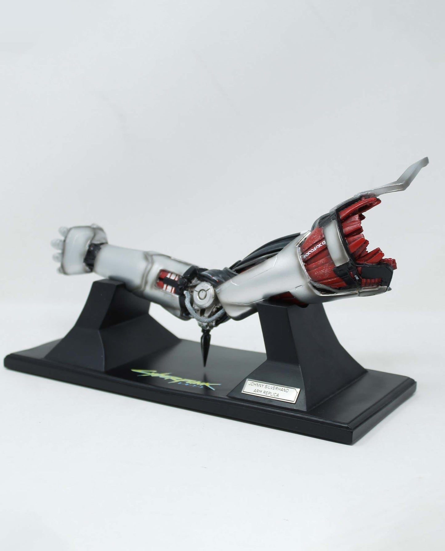 Cyberpunk 2077 Silverhand Arm réplique 30cm Neamedia Icons