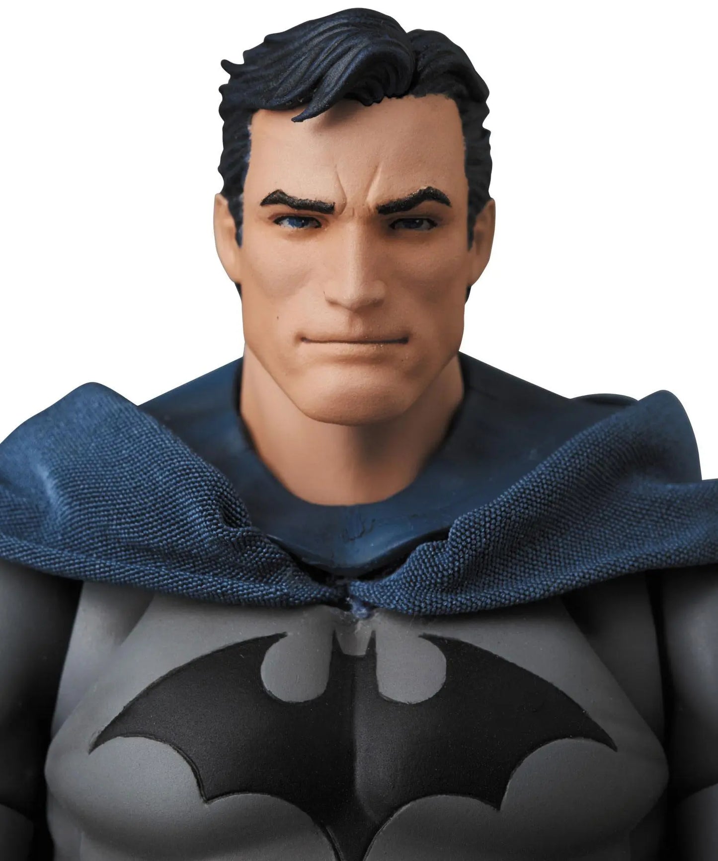 DC Comics figurine MAFEX Batman Hush Ver. Réedition 16cm Medicom Toy