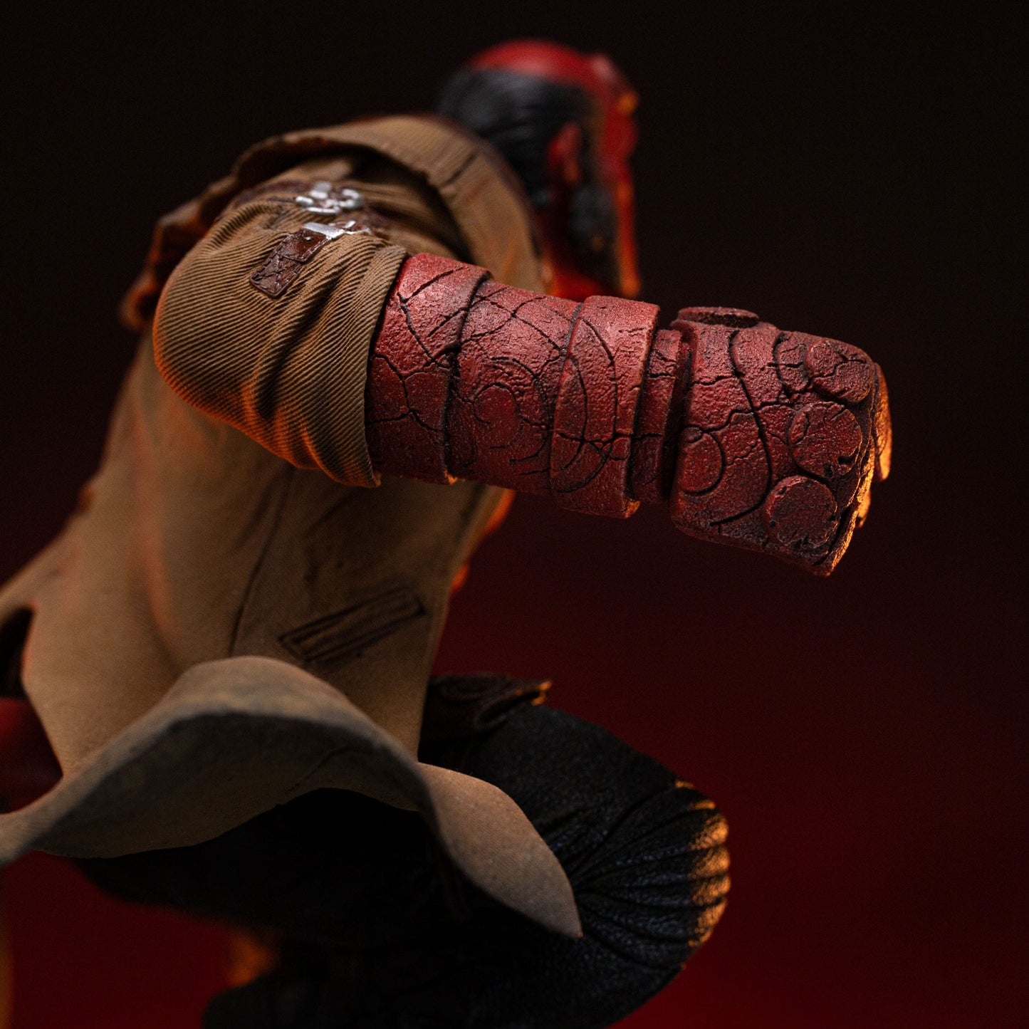 Hellboy 2 statuette 1/10 BDS Art Scale Hellboy 34 cm