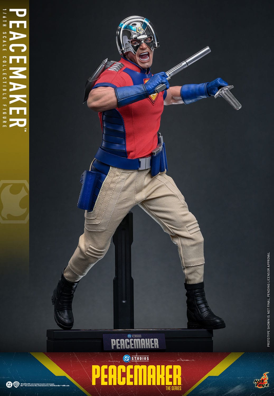 Peacemaker figurine 1/6 31cm Hot Toys