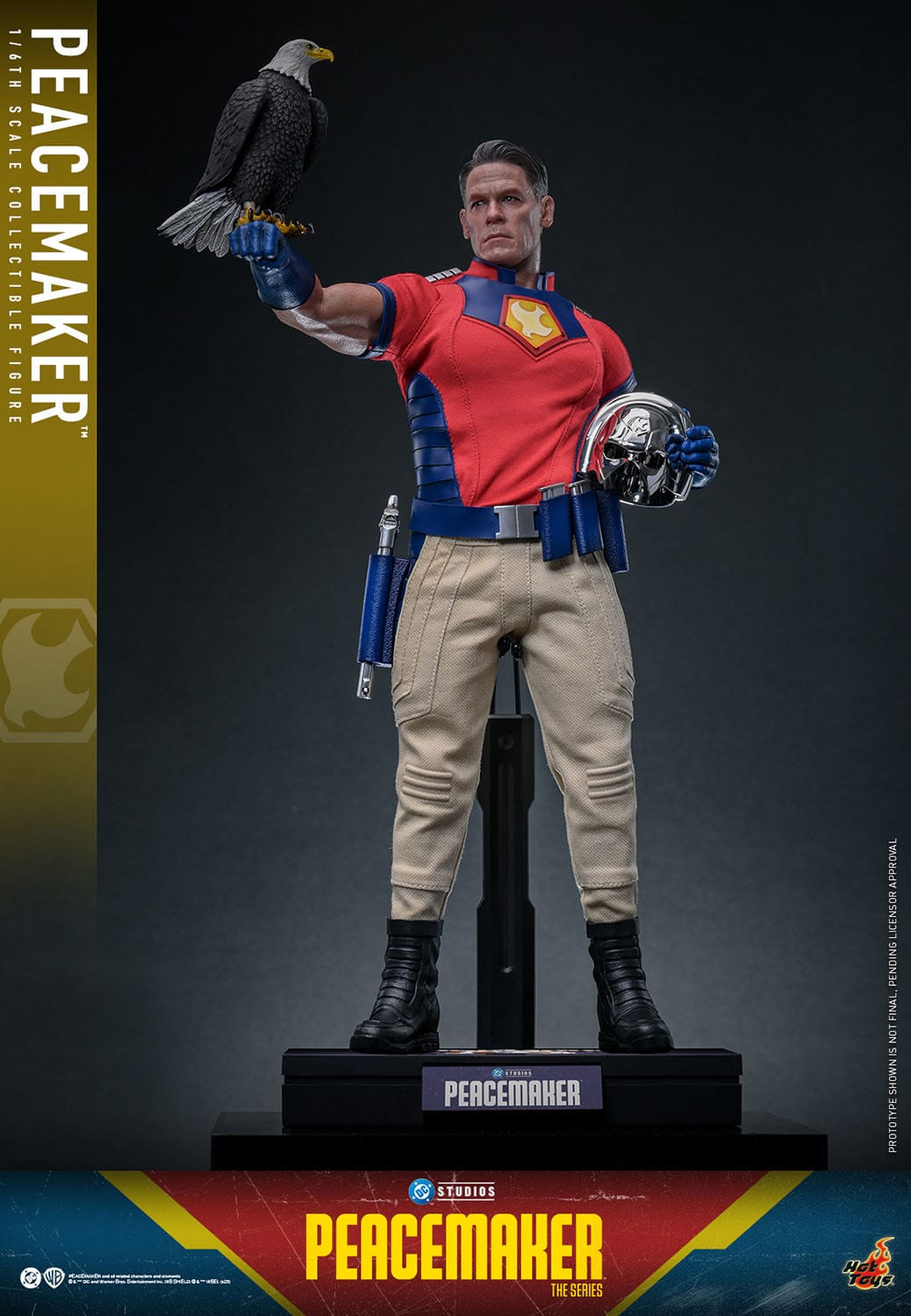 Peacemaker figurine 1/6 31cm Hot Toys