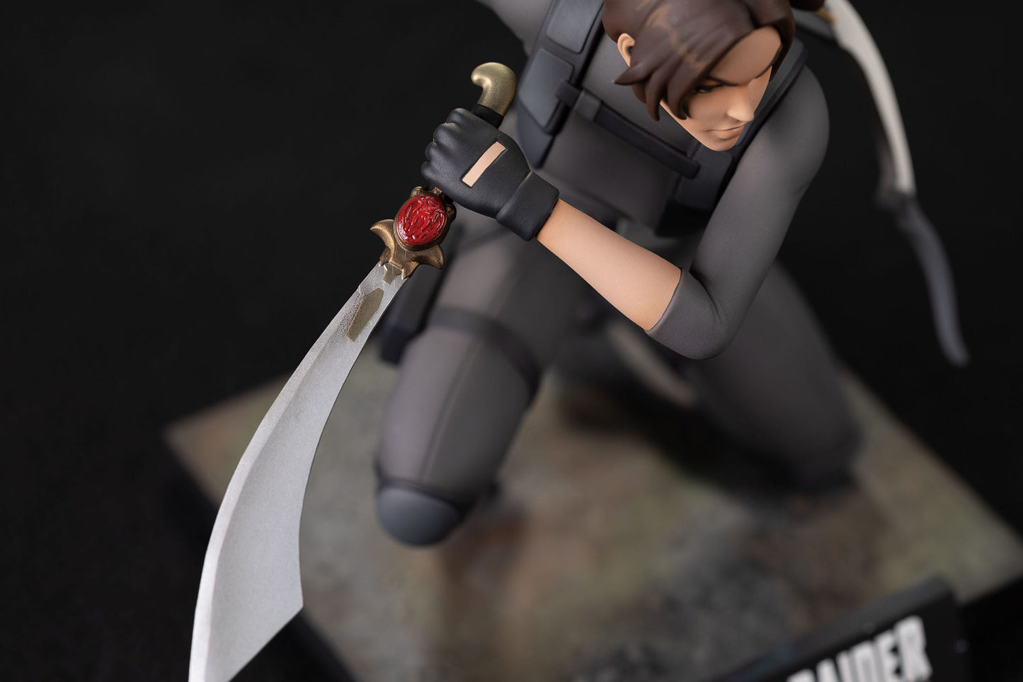 Tomb Raider Lara Croft The Legend of Lara Croft statuette PVC 19 cm Dark Horse Comics