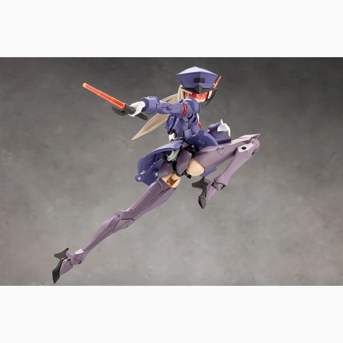 Megalomaria Unlimited Universe figurine Plastic Model Kit Valiant 16 cm - Image 6