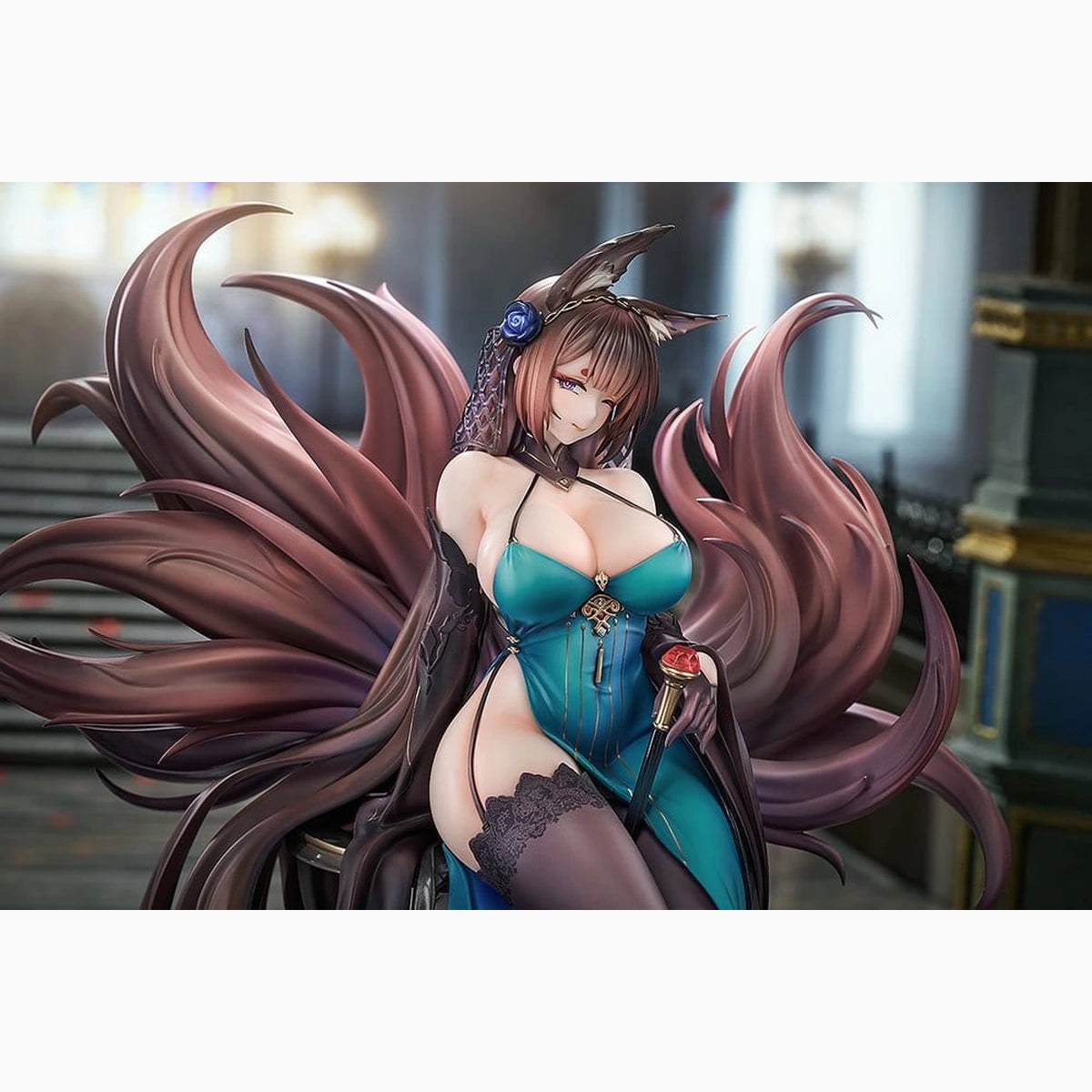 Azur Lane statuette PVC 1/7 Amagi: Throne of Fallen Petals Ver. 27 cm - Image 6
