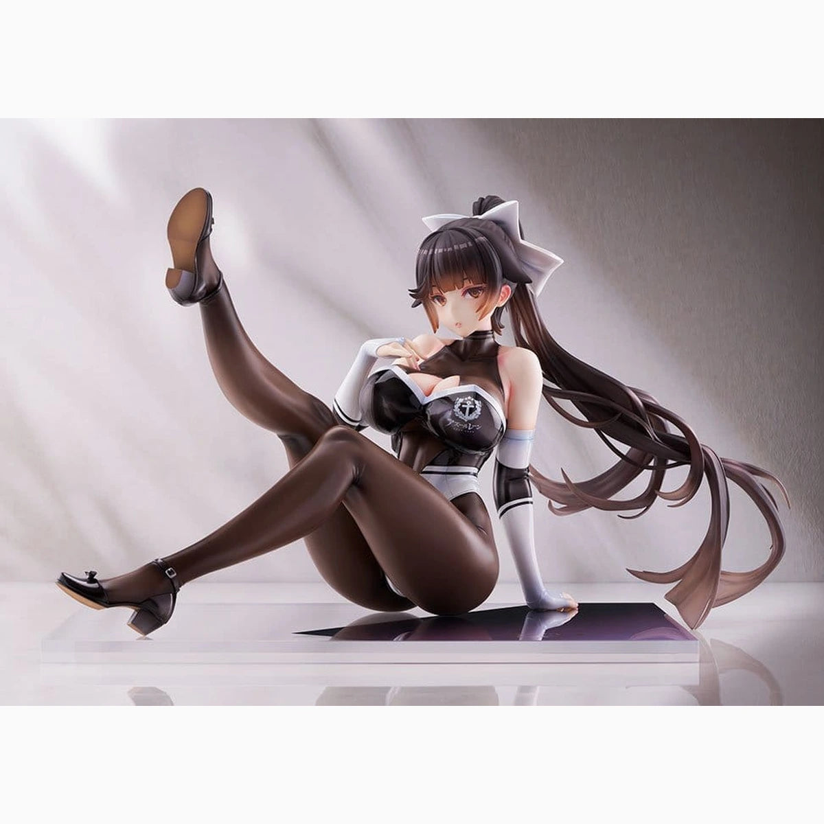 Azur Lane figurine PVC 1/4 Takao Full Throttle Charmer 22 cm - Image 2