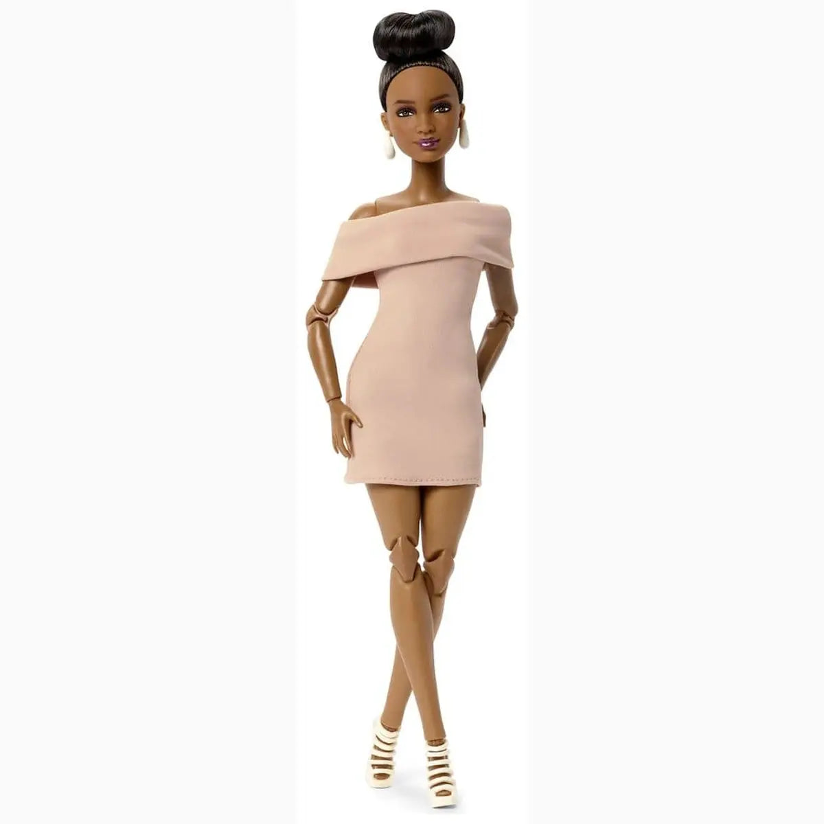 Barbie Signature poupée Barbie Basics: Model 08 - Image 1