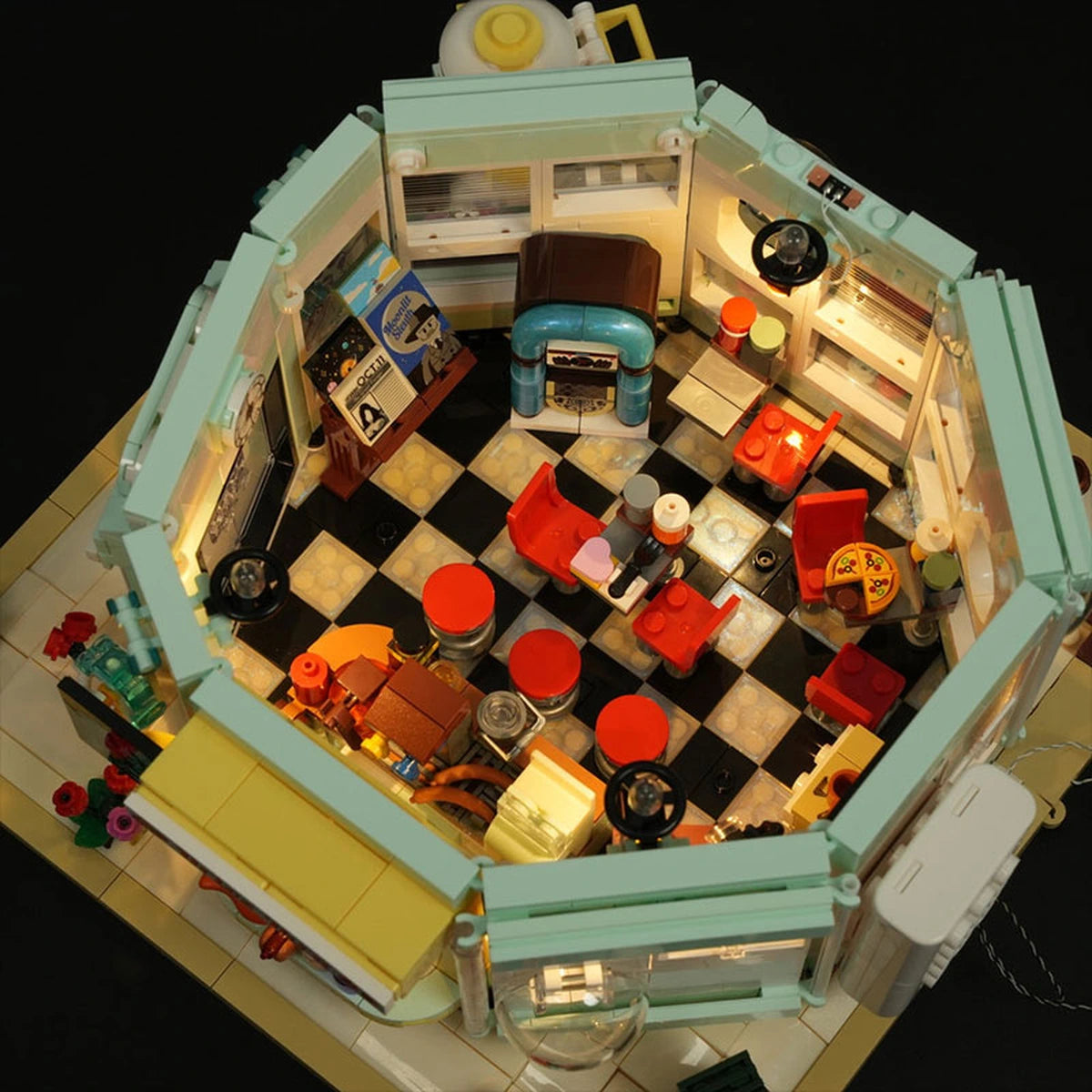 Lumibricks Road Trip 18006 Interstellar Drive-In - Image 3