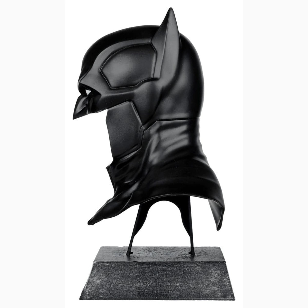 Batman DC Direct Mini-réplique 1/3 Batman Masque (Batman: Noel) 23 cm - Image 4
