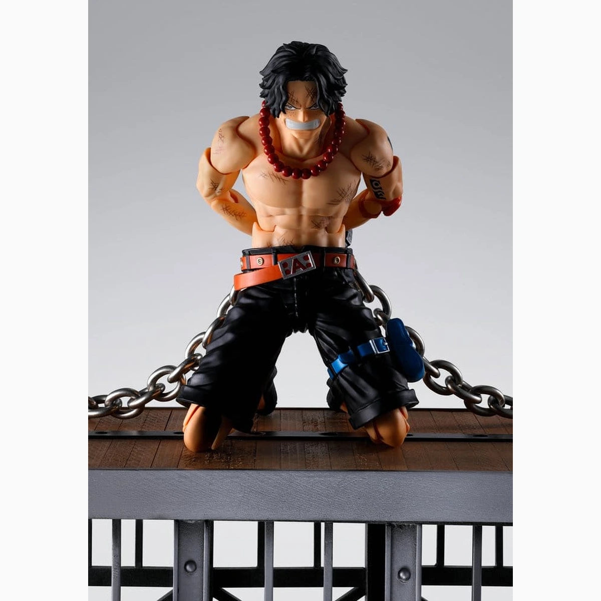 One Piece figurine S.H. Figuarts Portgas D. Ace -Marineford- 16 cm - Image 6