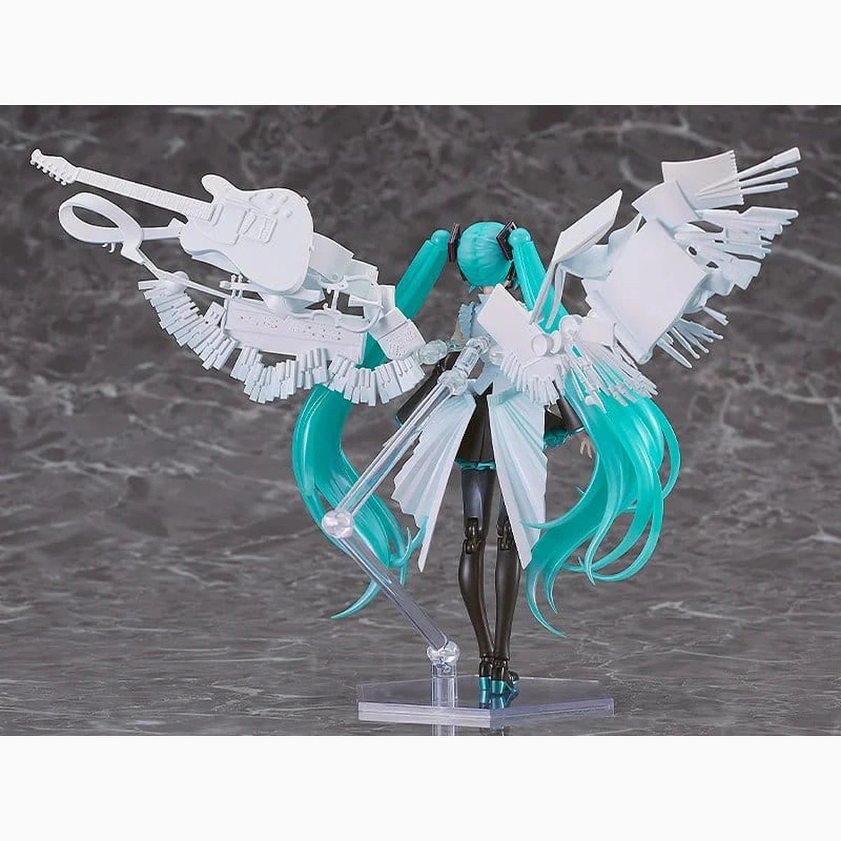 Character Vocal Series 01: Hatsune Miku Plastic Model Kit Plamatea Happy 16th Birthday Ver. 16 cm - Image 3