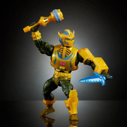 Masters of the Universe x Transformers figurine Bumblebee Armor Man-At-Arms heo European Exclusive 14 cm - Image 6