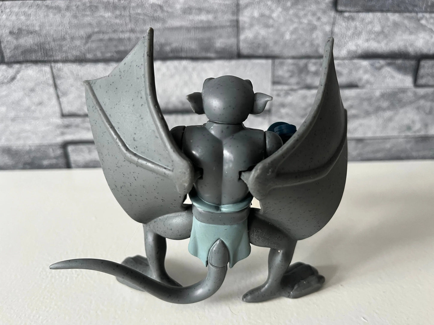 Lexington Stone Camo / Gargoyles 1995 - Rue Du Retro