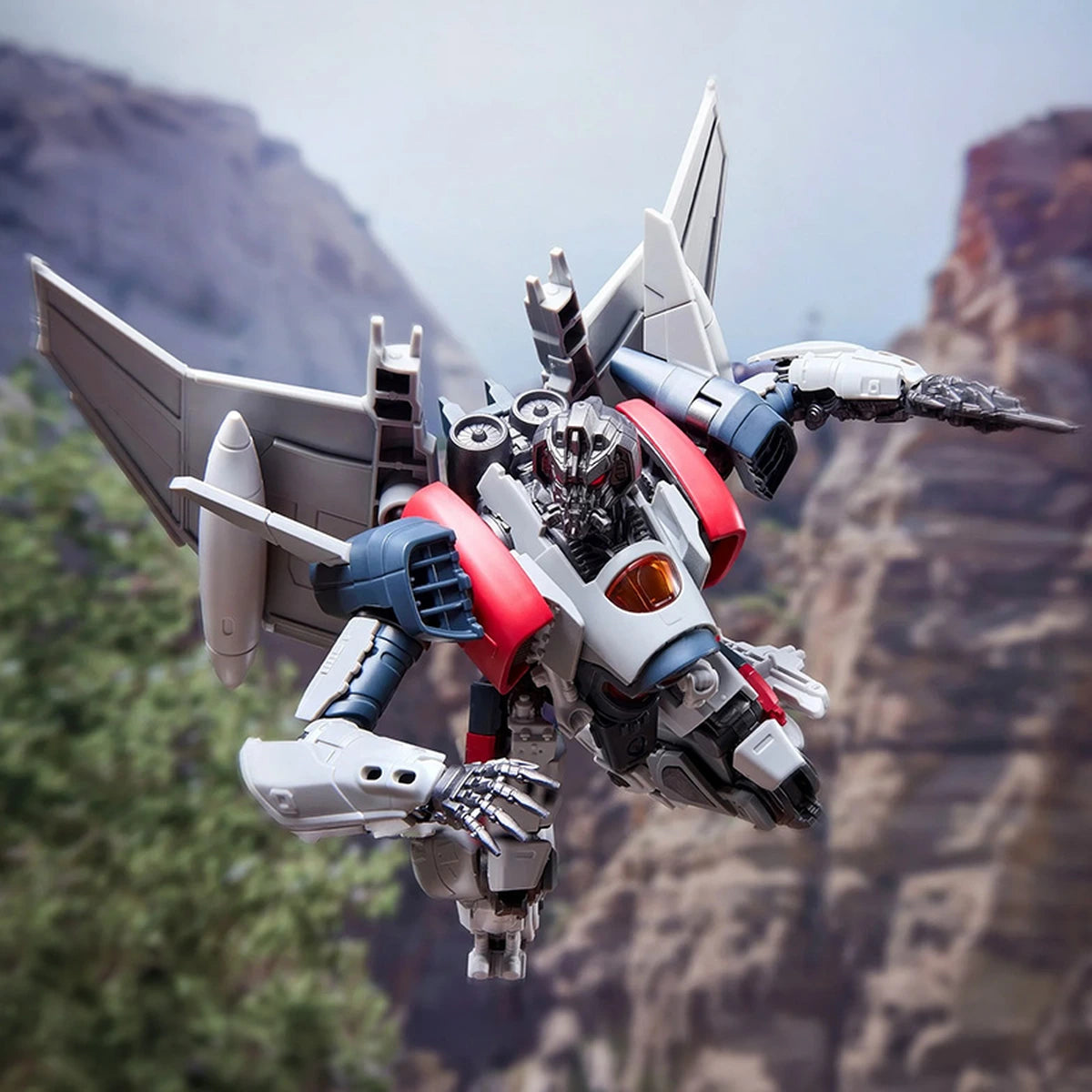 Transformers Blokees Classic Class 25 Blitzwing - Image 3