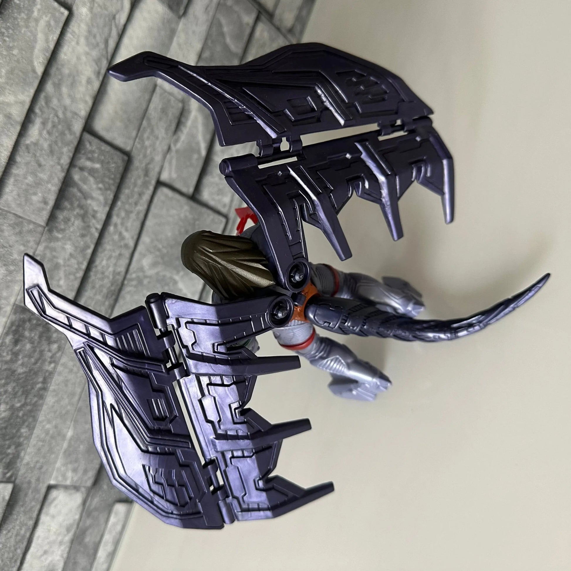 Goliath Hard Wired Gargoyles 1995 Kenner