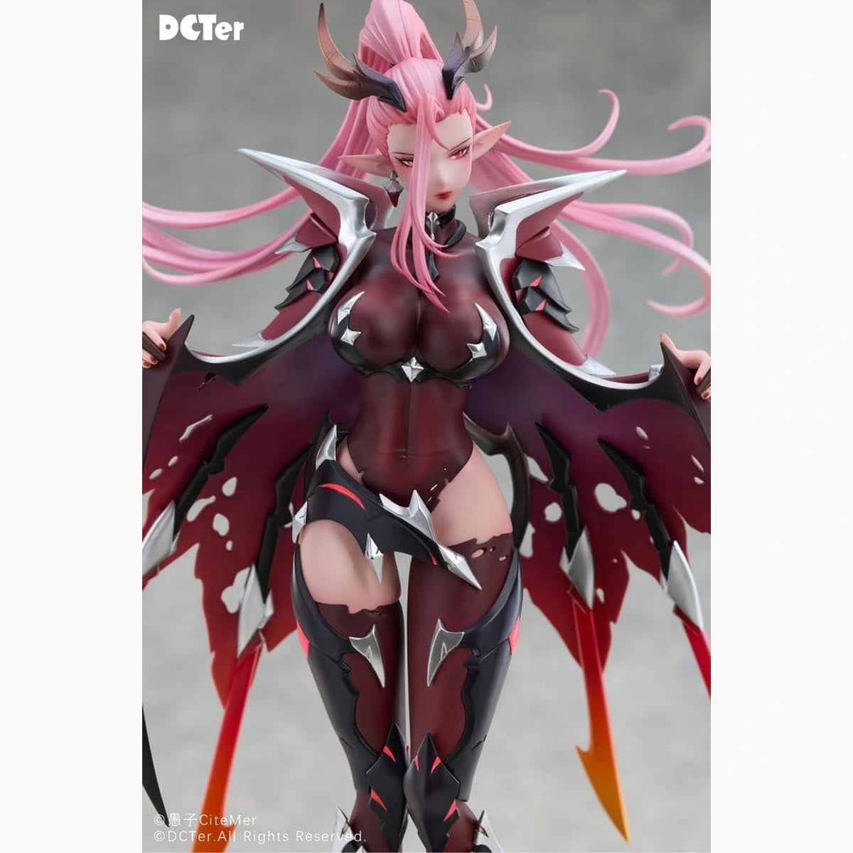 Original Character figurine PU 1/7 Heslion Draco Bellatrix Feminina 27 cm - Image 5
