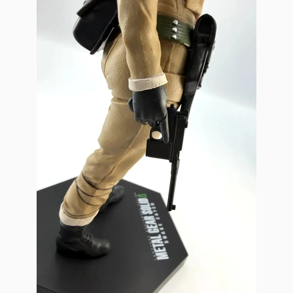 Metal Gear Solid: Snake Eater figurine PVC Eva 20 cm - Image 6