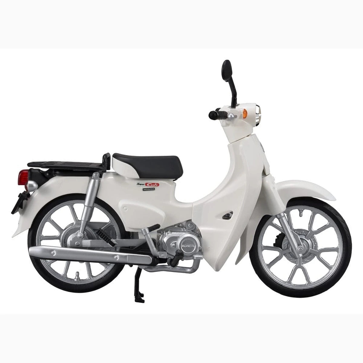 Honda Plastic Model Kit Kaitanics Super Cub 110 Classical White - Image 3