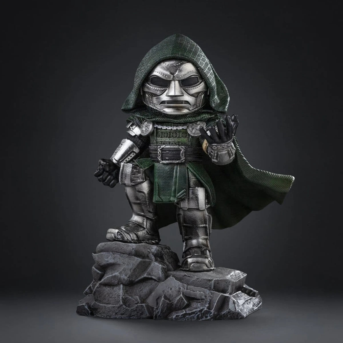 Avengers: Doomsday MiniCo statuette Doctor Doom 15 cm - Image 3