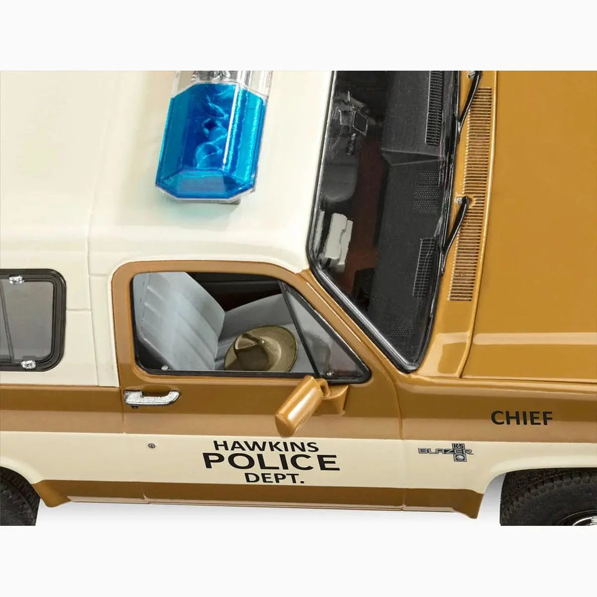 Stranger Things kit complet maquette 1/25 1985 Chevrolet K5 Blazer (Aqua Color) 19 cm - Image 5