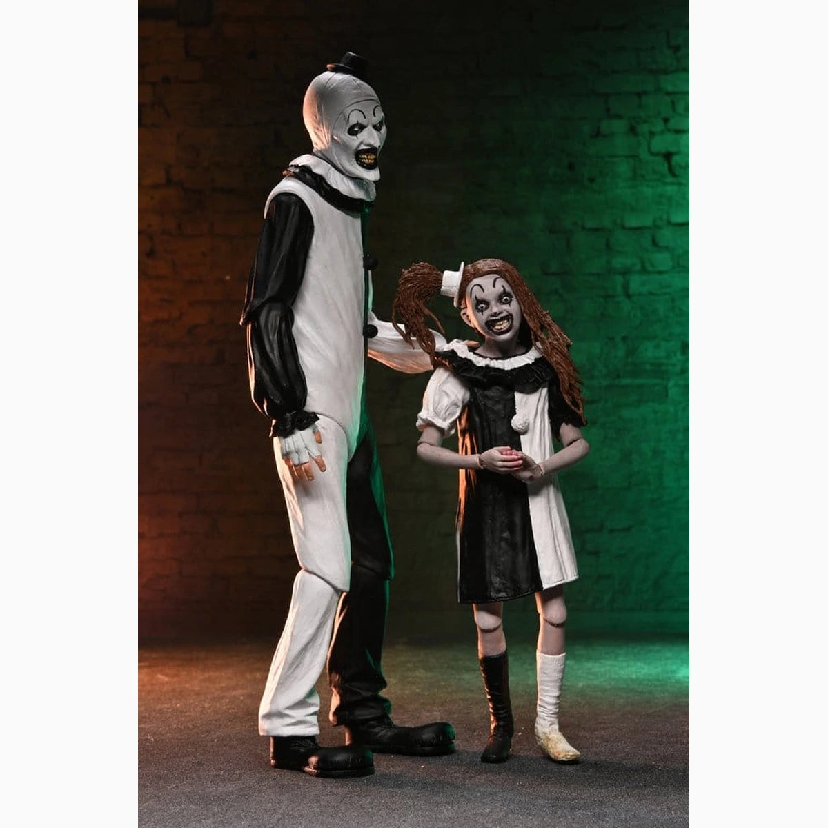 Terrifier 2 2 pack figurines Ultimate Art the Clown & Little Pale Girl 18 cm - Image 7