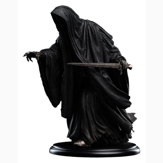 La Trilogie du Seigneur des Anneaux statuette Ringwraith at the Prancing Pony 18 cm - Image 1