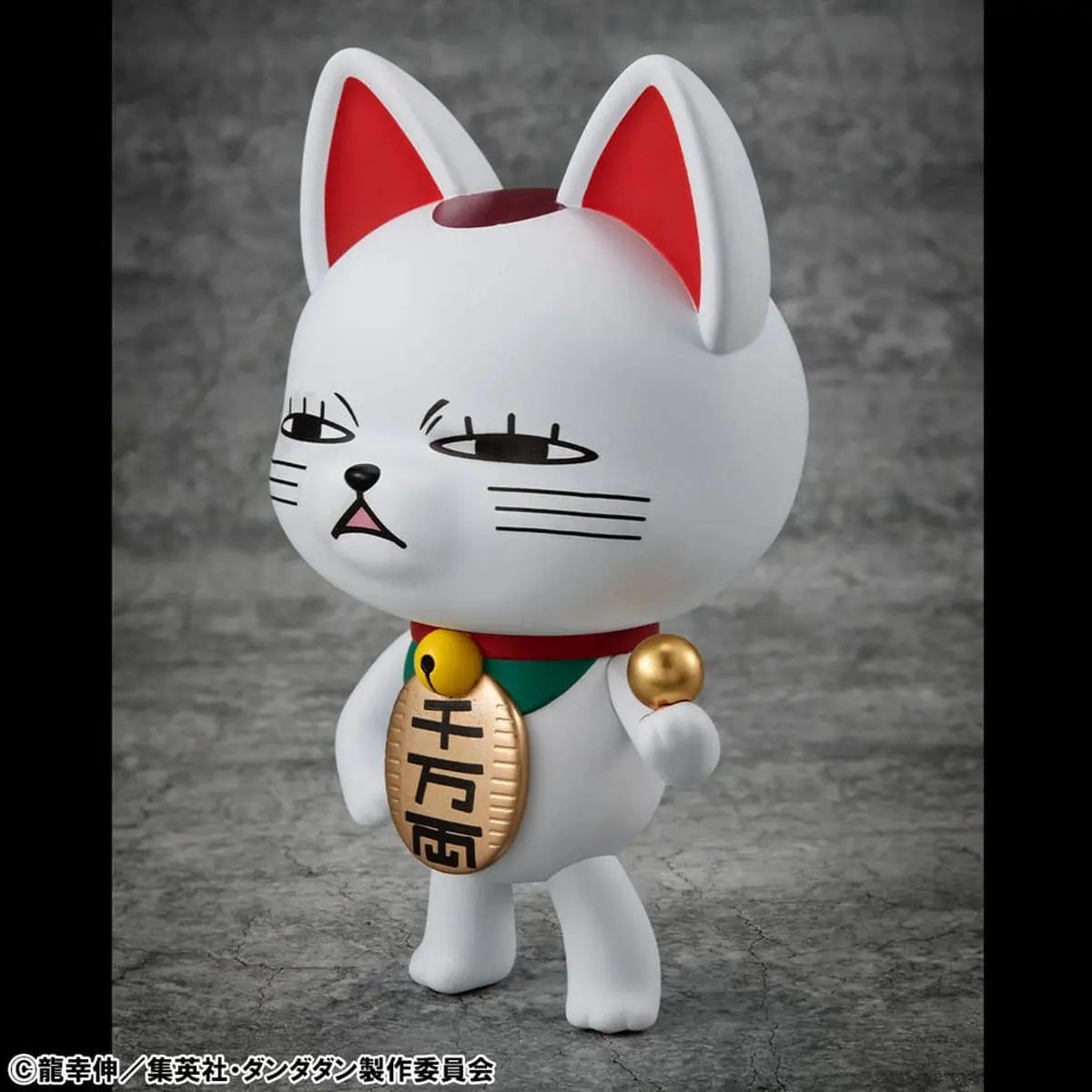 Dandadan figurine Occultic Sofubi Collection Turbo Granny Fortune Cat Ver. 2 15 cm - Image 4