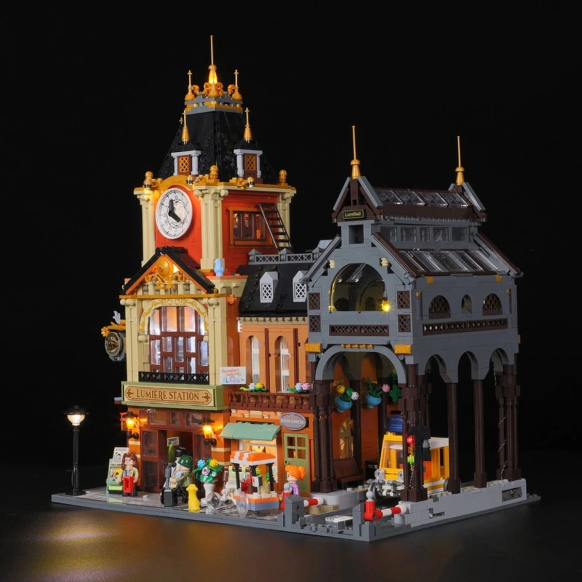 Lumibricks Town Life 15017 Train Station - Image 2