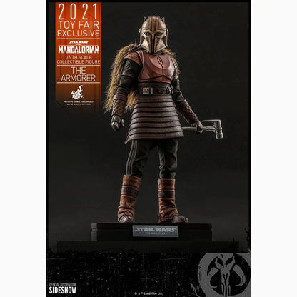 Star Wars The Mandalorian figurine 1/6 The Armorer 2021 Toy Fair Exclusive 29 cm - Image 4
