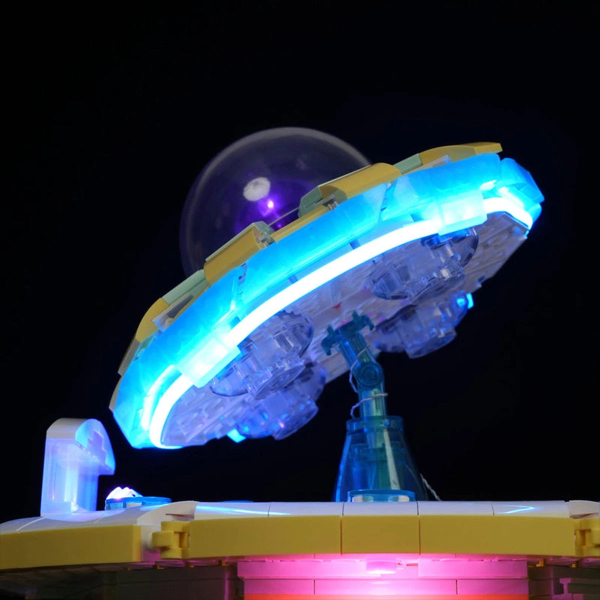 Lumibricks Road Trip 18006 Interstellar Drive-In - Image 2