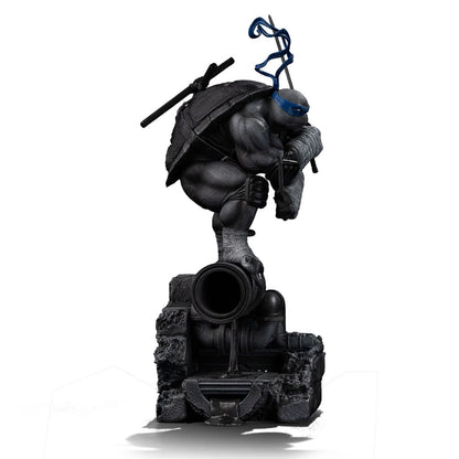 Tortues Ninja statuette 1/10 Art Scale Leonardo Black and White Variant 26 cm heo exclusive - Image 4