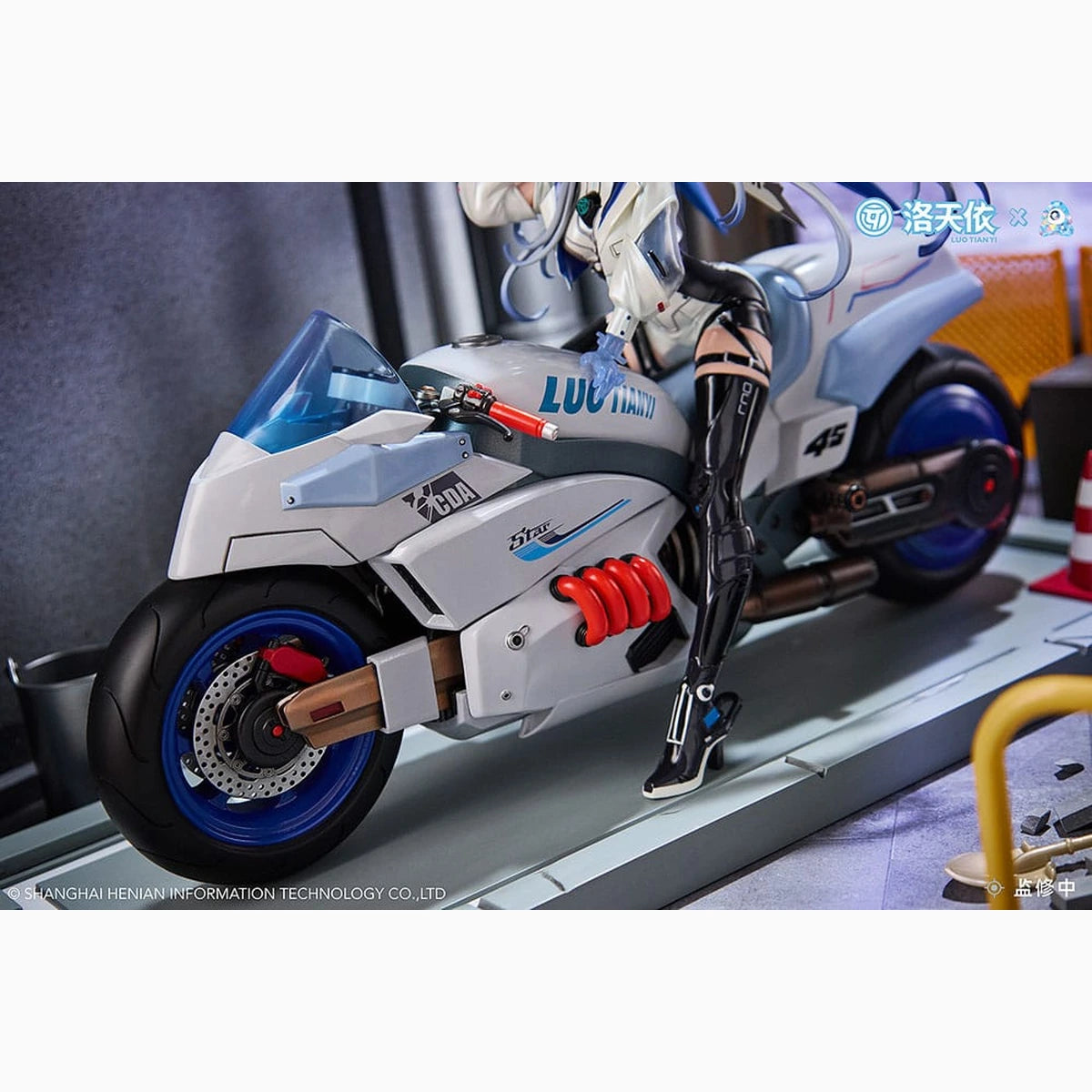Vsinger statuette PVC 1/7 Vsinger Luo Tianyi Retro-Future Storm Driver Ver. 23 cm - Image 6