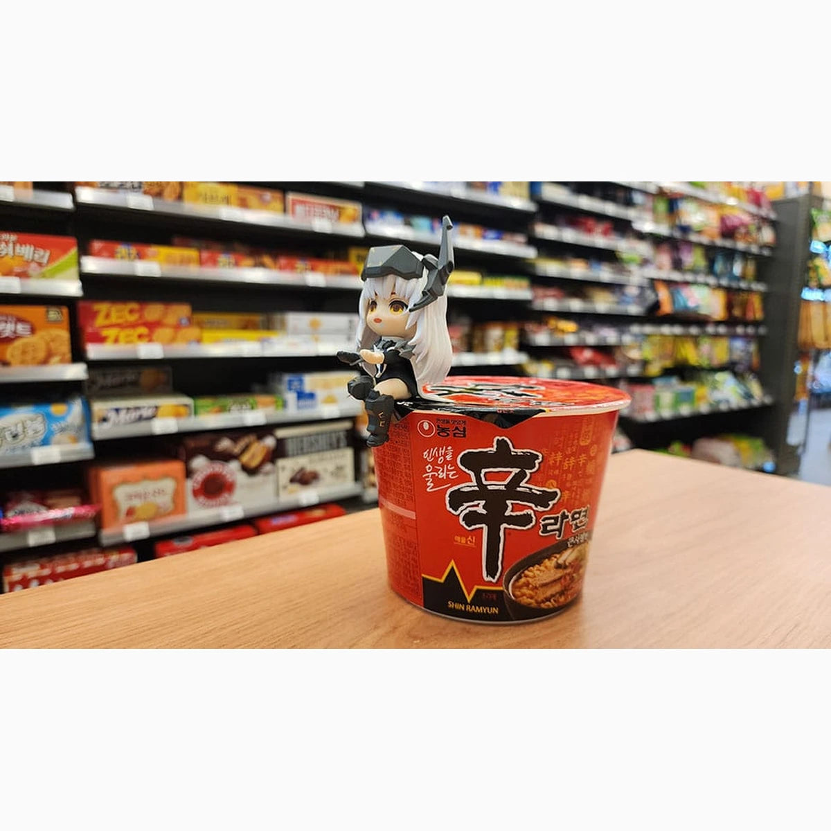 Goddess of Victory: Nikke statuette PVC Cup Noodle Holder Snow White 10 cm - Image 5