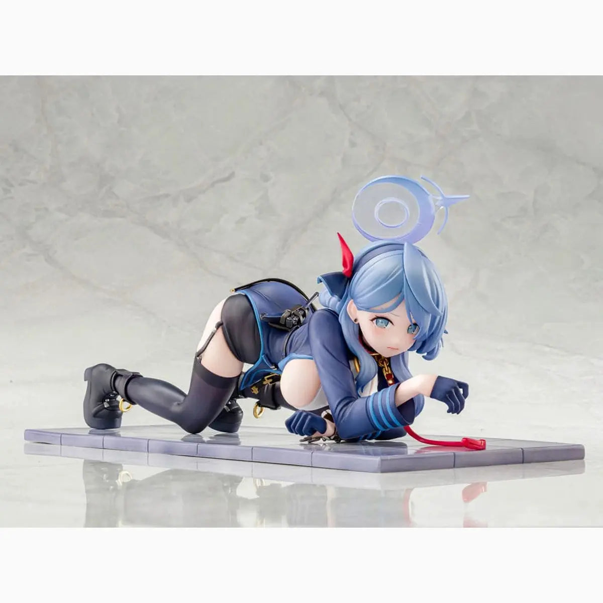 Blue Archive statuette PVC 1/7 Ako Memorial Lobby Ver. 23 cm - Image 1