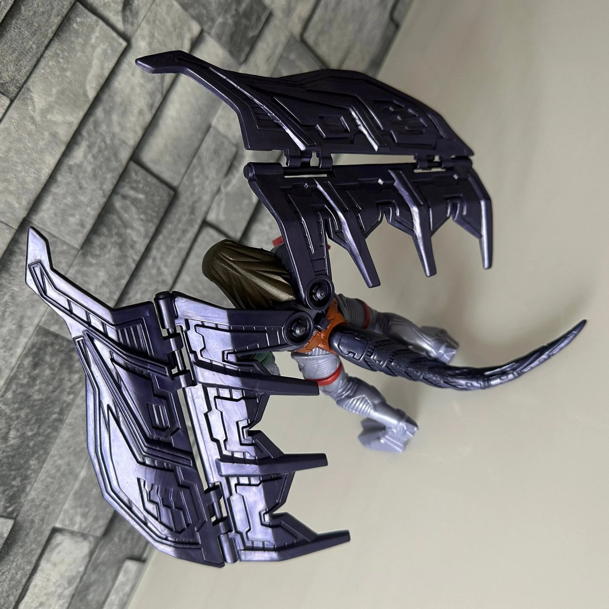 Goliath Hard Wired Gargoyles 1995 Kenner