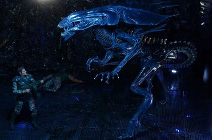 Alien figurine Ultra Deluxe Alien Queen Neca 76 cm - Rue Du Retro