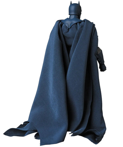 DC Comics figurine MAFEX Batman Hush Ver. Réedition 16cm Medicom Toy