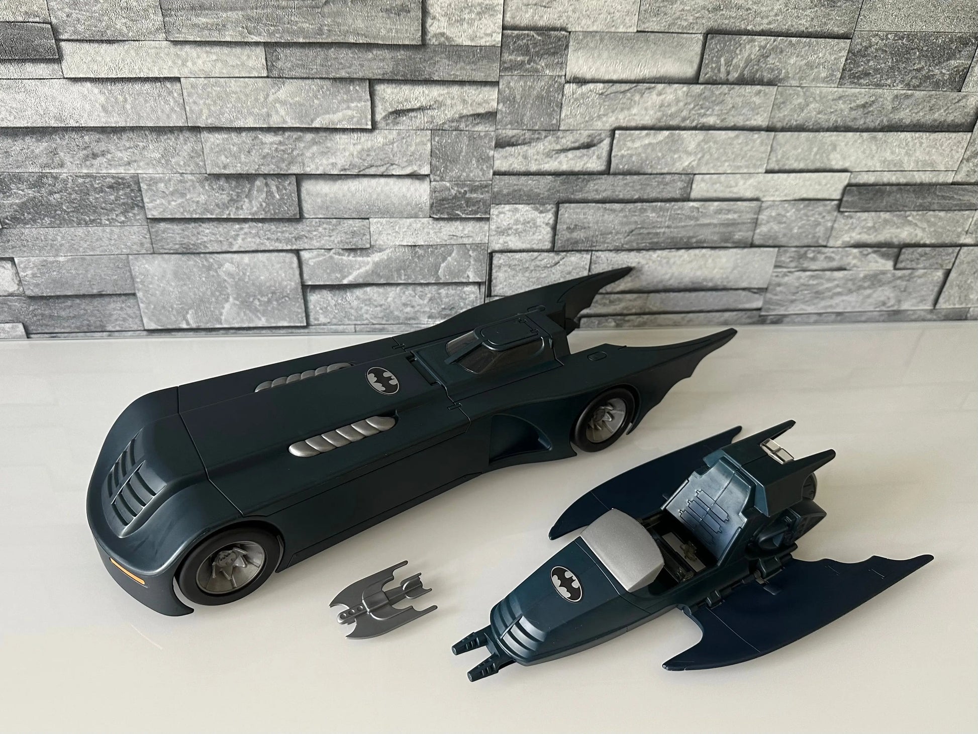 Batmobile 1993 - Batman The Animated Series Kenner