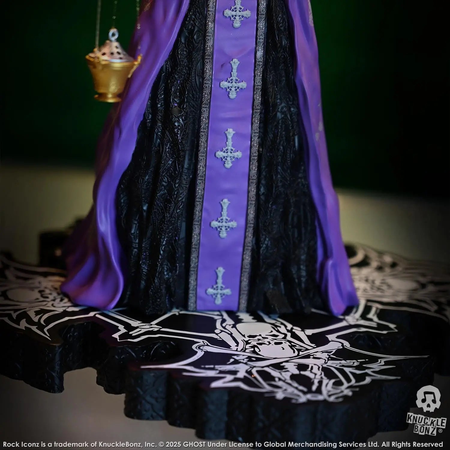 Ghost Papa V Perpetua statuette Rock Iconz Purple Robes 22cm Knucklebonz