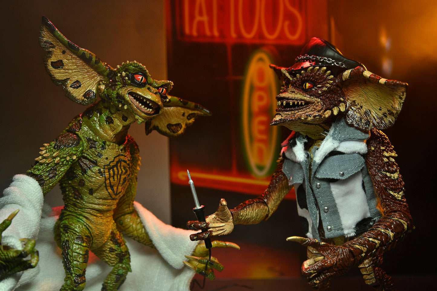 Gremlins 2 pack 2 figurines Tattoo Gremlins 18 cm Neca
