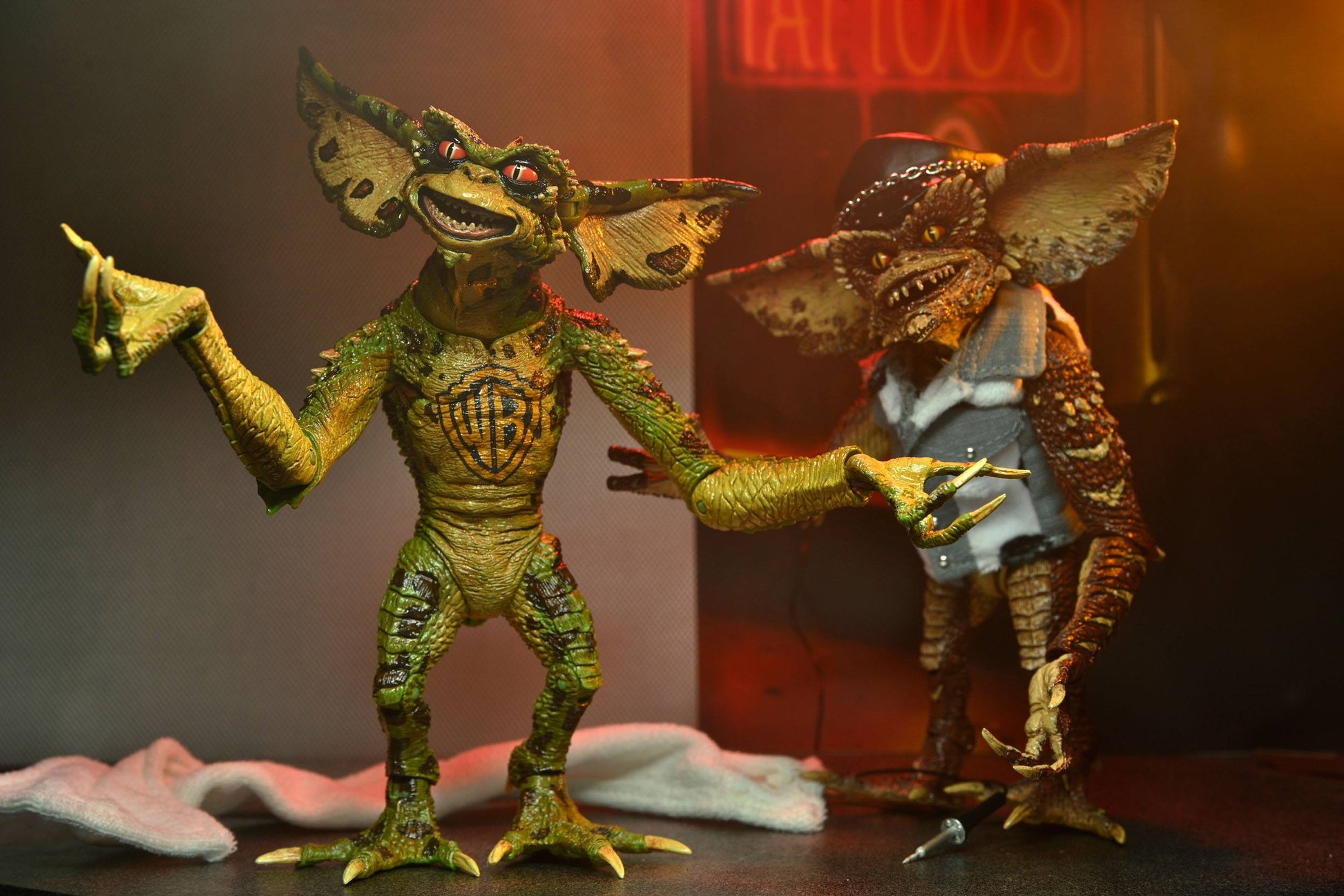 Gremlins 2 pack 2 figurines Tattoo Gremlins 18 cm Neca