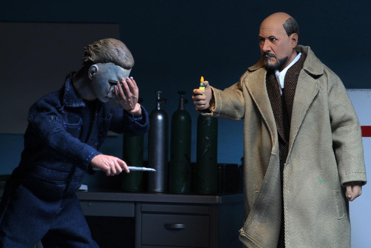 Halloween 2 : Le Masque pack 2 figurines Retro Doctor Loomis & Laurie Strode 20 cm Neca