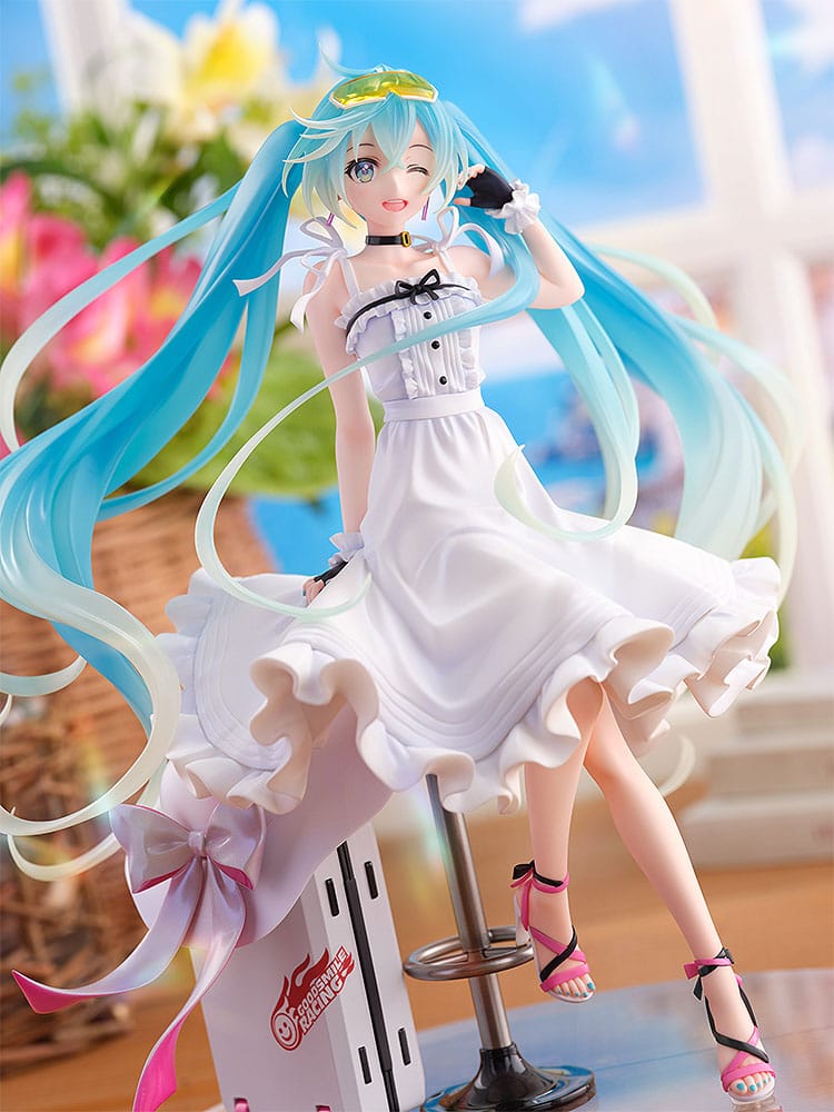 Hatsune Miku GT Project Original PVC 1/7 Vacation Style 24cm Wonderful Works