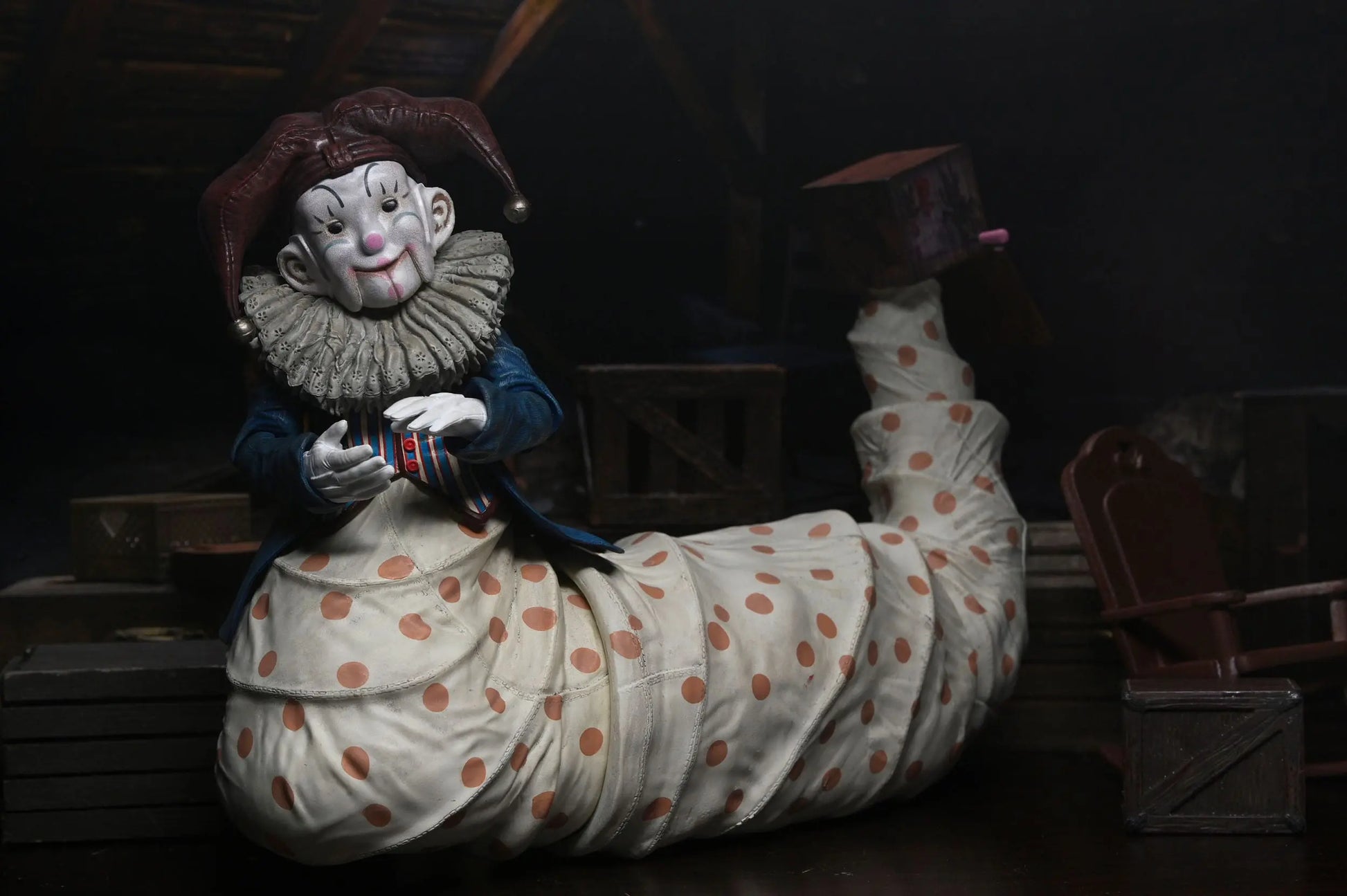 Krampus figurine Der Klown Deluxe Figure 18 cm NECA