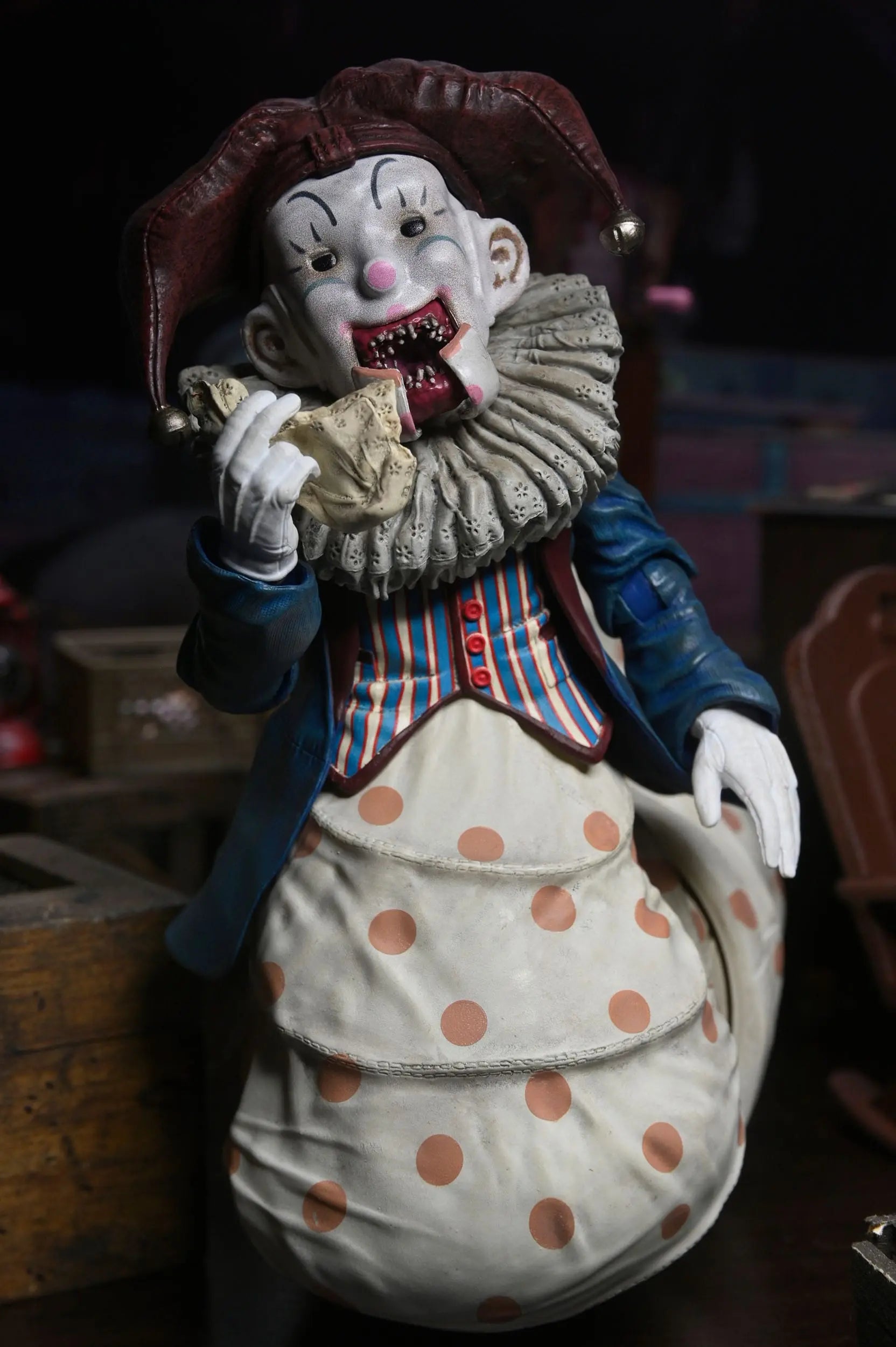 Krampus figurine Der Klown Deluxe Figure 18 cm NECA