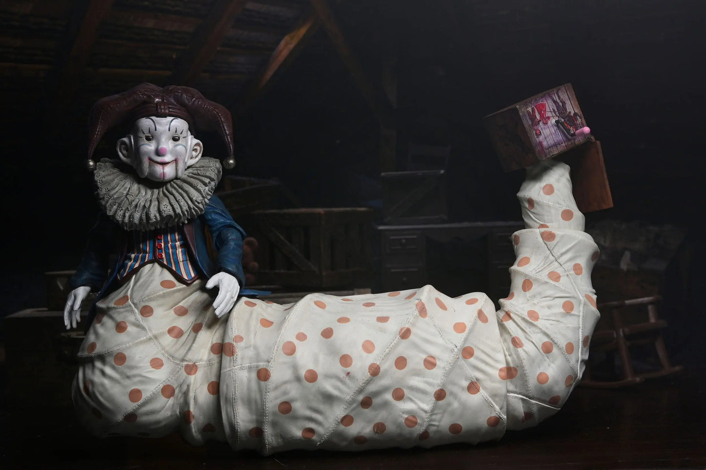 Krampus figurine Der Klown Deluxe Figure 18 cm NECA